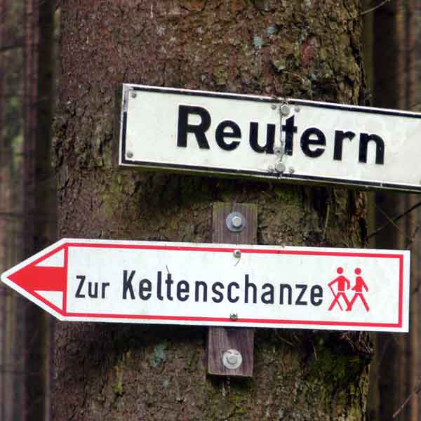 Wanderung zur Keltenschanze Reutern